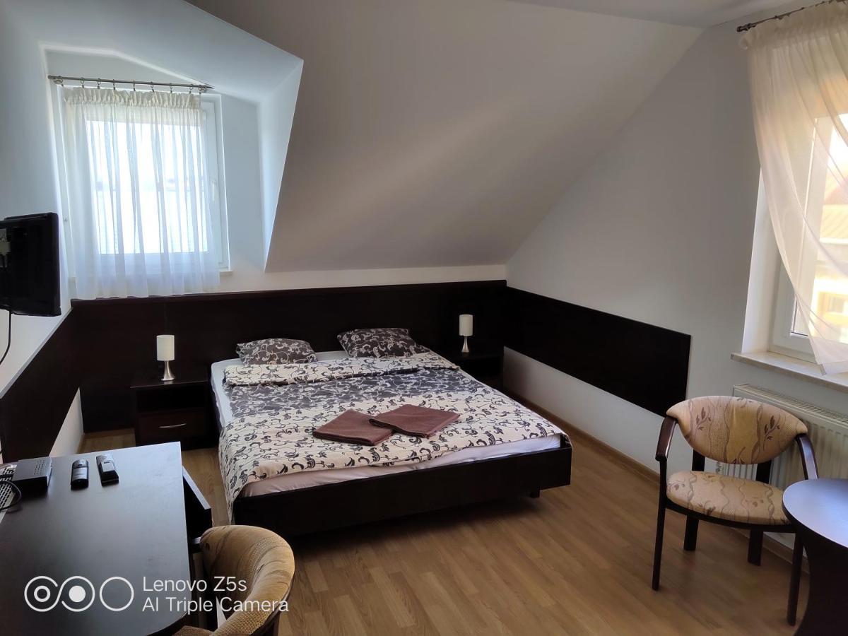 Willa Latarnik - Doskonala Lokalizacja, Blisko Atrakcji, 20Min Do Plazy Łeba Habitación foto